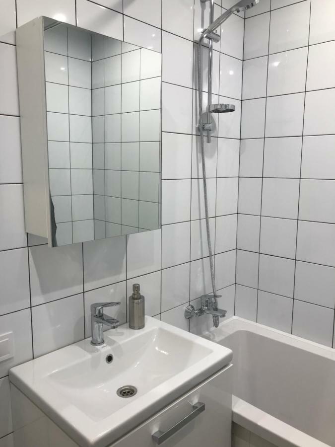 Tf Apartment Двокімнатні Апартаменти В Центрі Міста ポルタヴァ エクステリア 写真