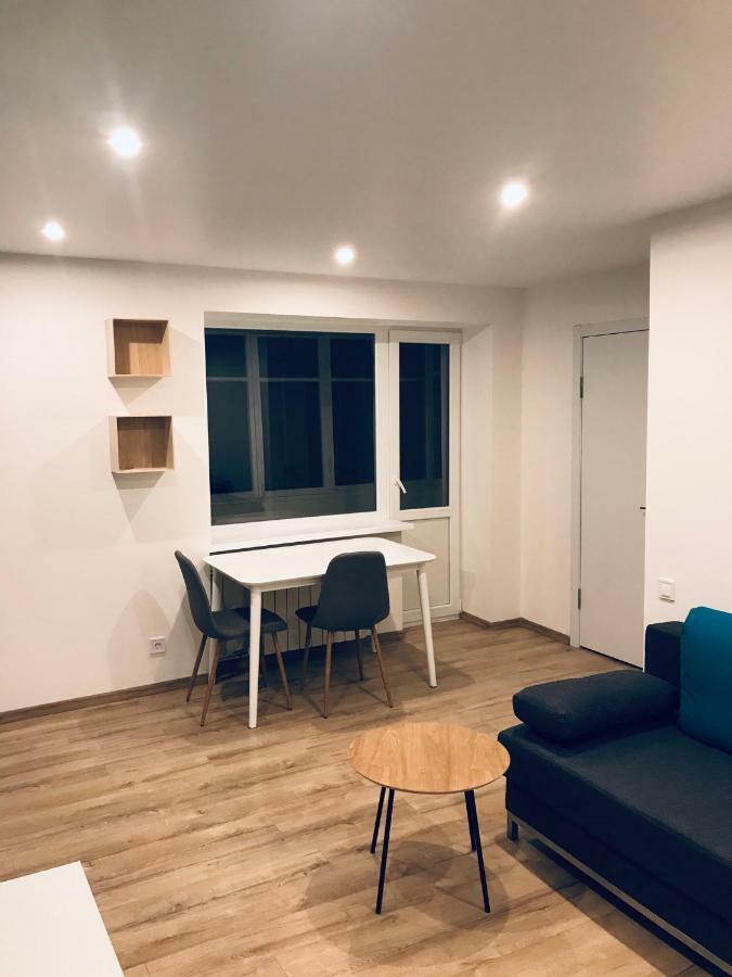 Tf Apartment Двокімнатні Апартаменти В Центрі Міста ポルタヴァ エクステリア 写真