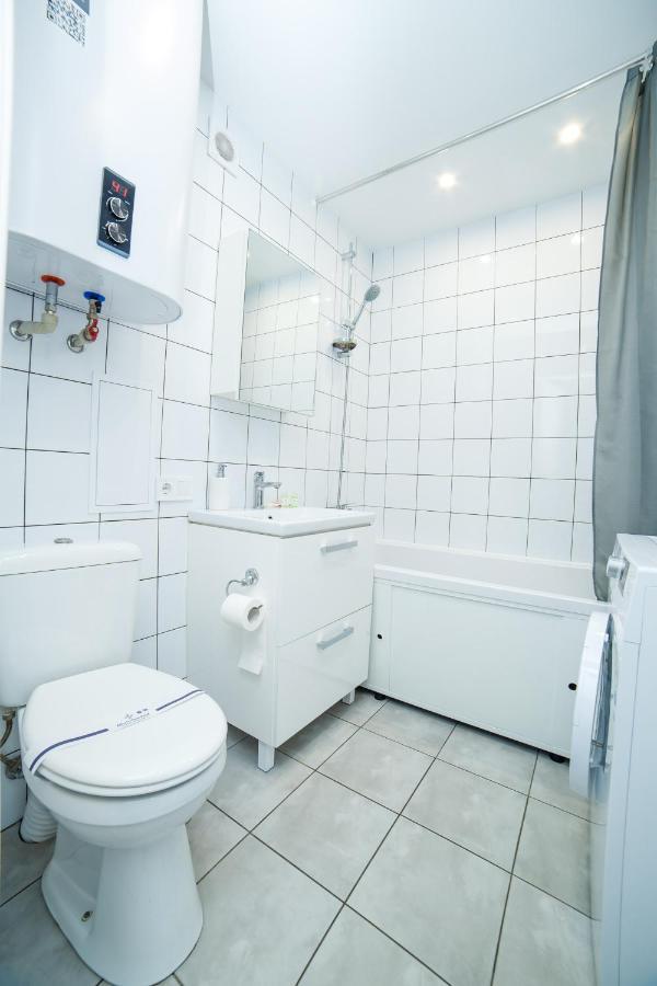 Tf Apartment Двокімнатні Апартаменти В Центрі Міста ポルタヴァ エクステリア 写真