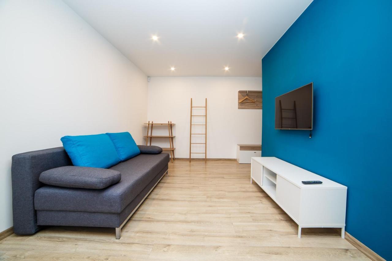 Tf Apartment Двокімнатні Апартаменти В Центрі Міста ポルタヴァ エクステリア 写真